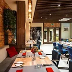 Sezony. Restauracja I