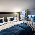 Sezony. Restauracja I Hotel 3*