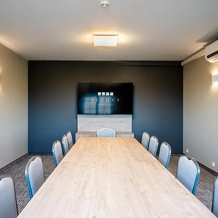 Sezony. Restauracja I Hotel 3*