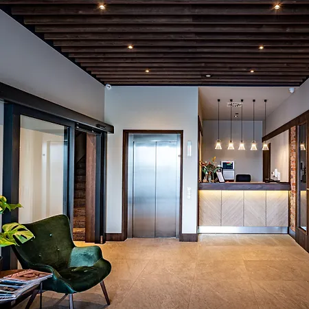 Sezony. Restauracja I فندق 3*