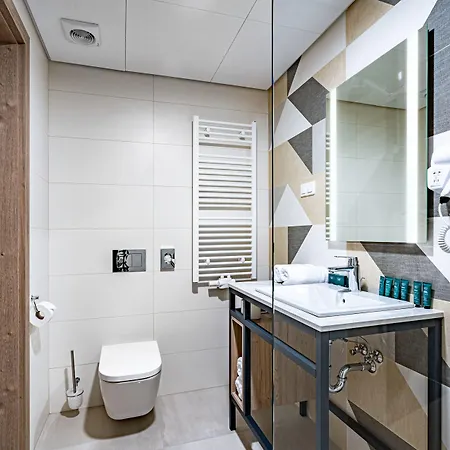 Sezony. Restauracja I Hotel 3*