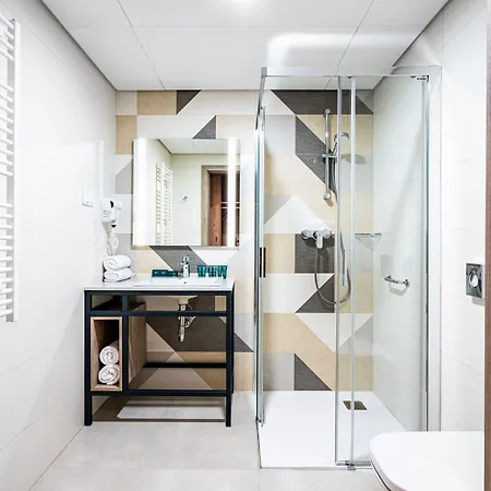 Hotel Sezony. Restauracja I 3*