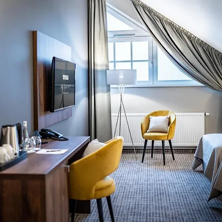 Hotel Sezony. Restauracja I 3*