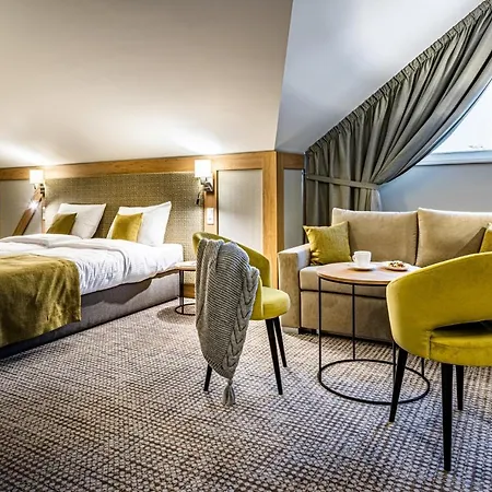 Sezony. Restauracja I