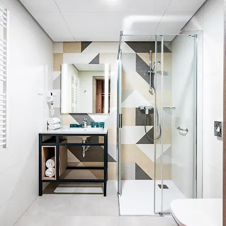 Sezony. Restauracja I Hotel