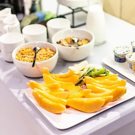 Sezony. Restauracja I Hotel 3*