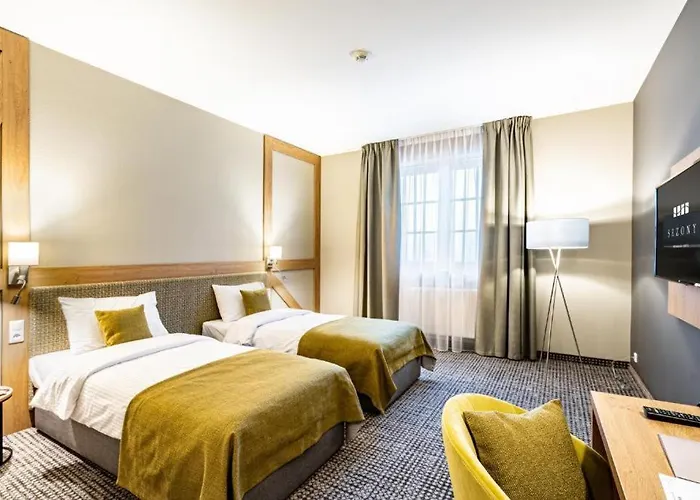 Hotel Sezony. Restauracja I Kostrzyn