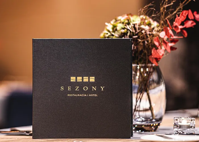 Sezony. Restauracja I فندق 3*