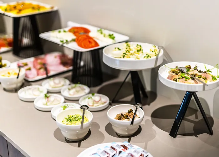 Hotel Sezony. Restauracja I Kostrzyn