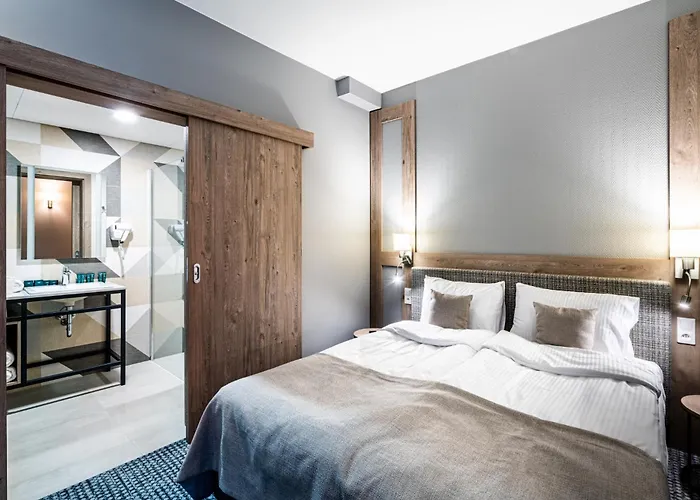 Sezony. Restauracja I Hotel Kostrzyn