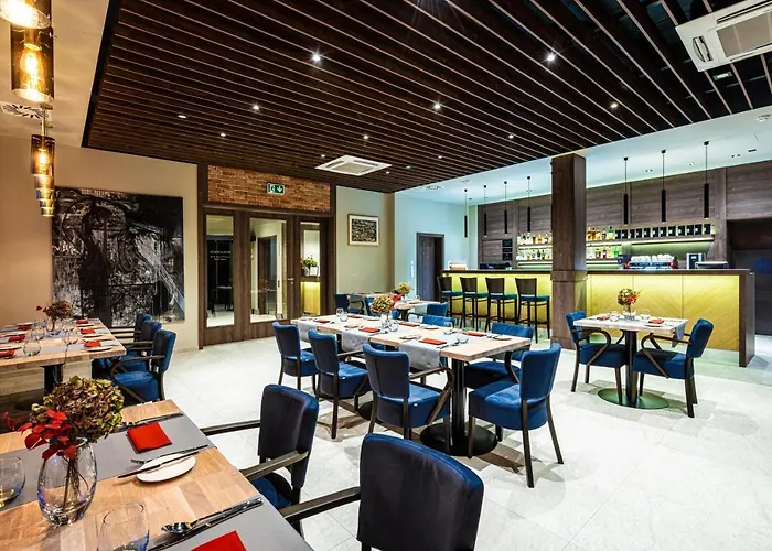 فندق Sezony. Restauracja I كوسترزين